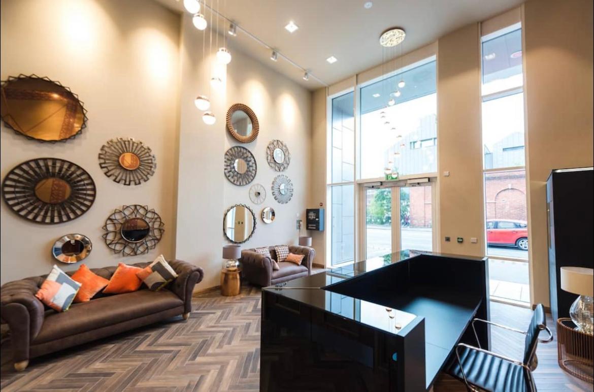 City Centre Luxury Apartments Белфаст Экстерьер фото
