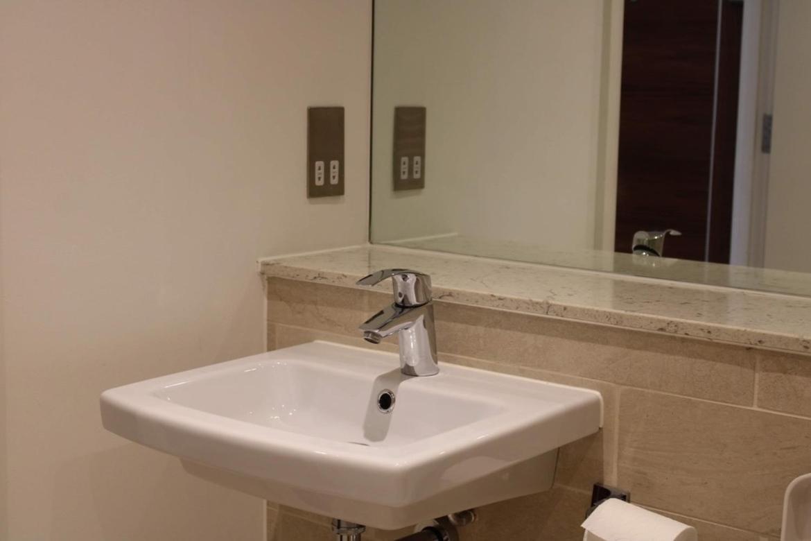 City Centre Luxury Apartments Белфаст Экстерьер фото