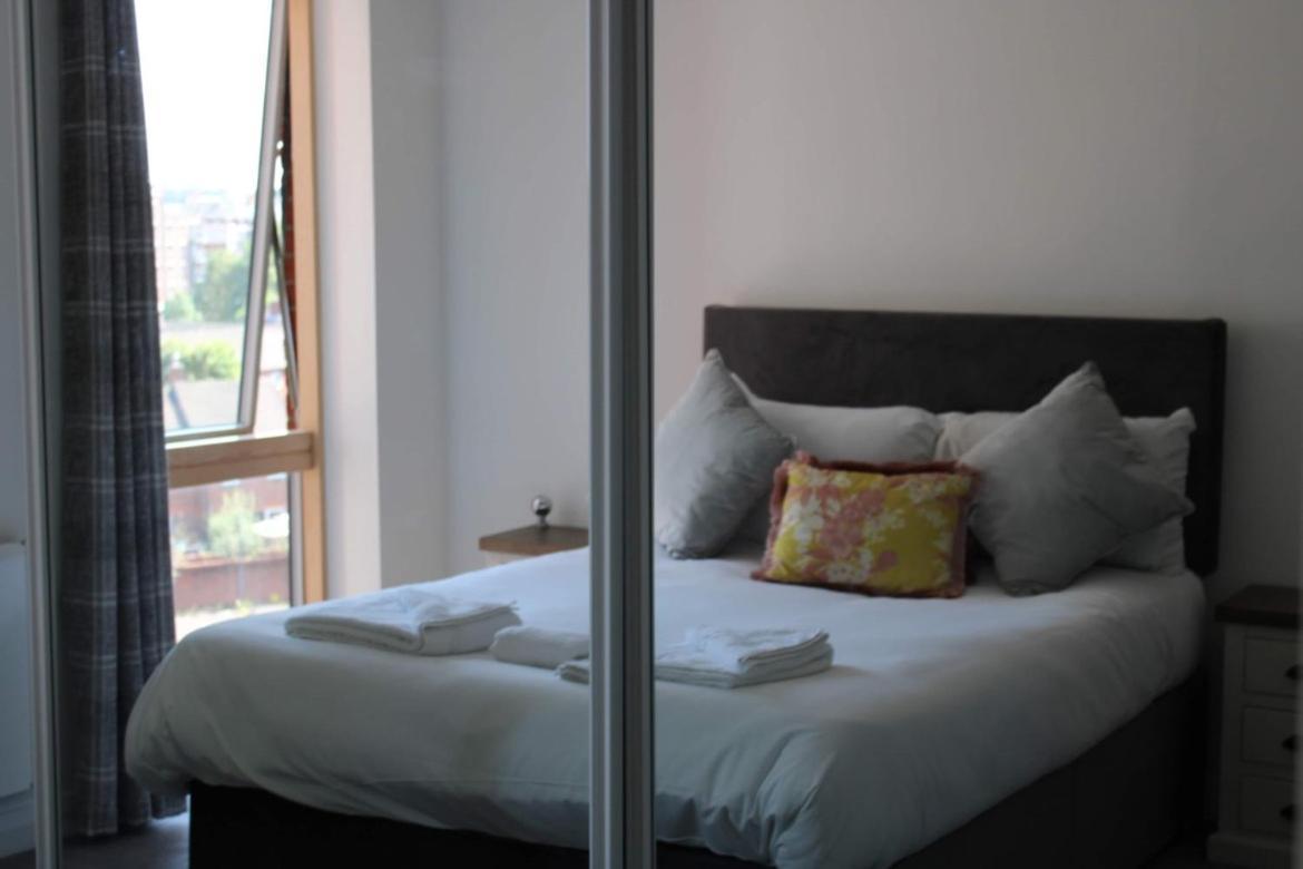 City Centre Luxury Apartments Белфаст Экстерьер фото